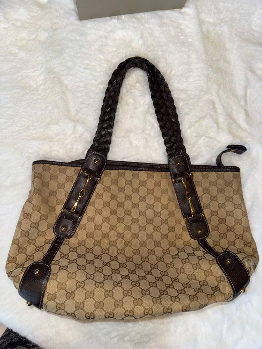 Gucci Tan Monogram Canvas Shoulder Bag with Dark Brown Trim - Picture 5 of 16